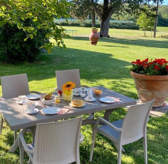 带1个卧室带花园景观的公寓, Agriturismo L'antica Quercia