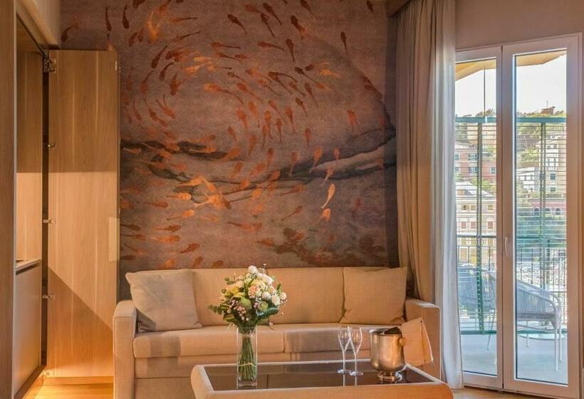 Полулюкс с Балконом, Miramare Suites