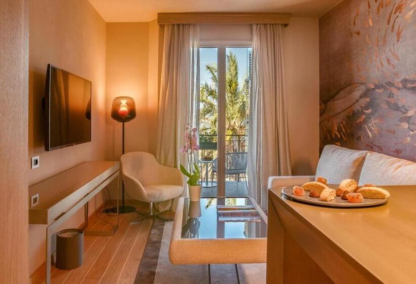 带阳台套房, Miramare Suites