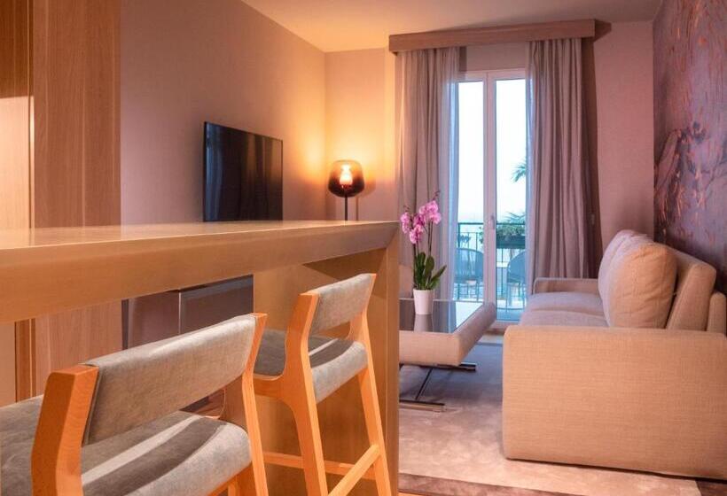 带阳台套房, Miramare Suites