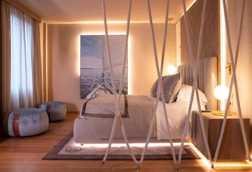 带2个卧室的公寓, Miramare Suites