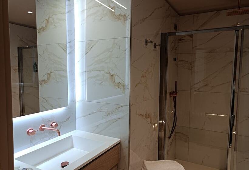 豪华房间, Miramare Suites