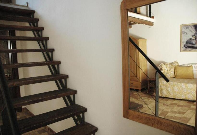 اتاق خانوادگی, Agriturismo Baglio San Nicola