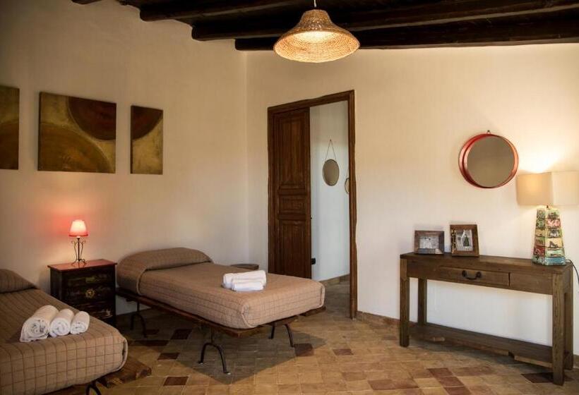 سوئیت جونیور با چشم‌انداز باغ, Agriturismo Baglio San Nicola