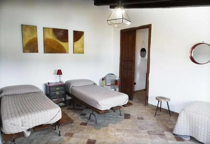 سوئیت جونیور با چشم‌انداز باغ, Agriturismo Baglio San Nicola