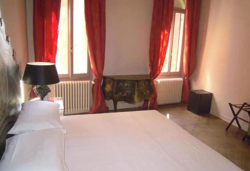 اتاق استاندارد, La Residenza 818