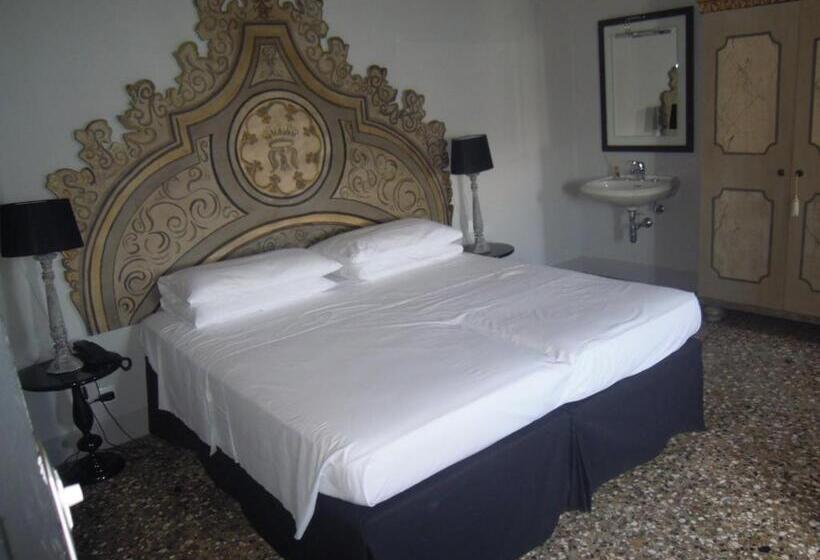 اتاق استاندارد با چشمانداز, La Residenza 818