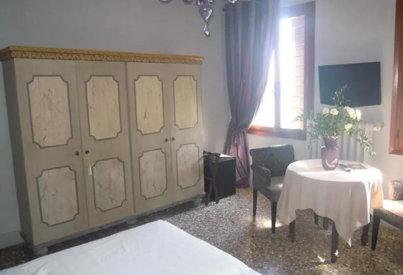 اتاق استاندارد با چشمانداز, La Residenza 818