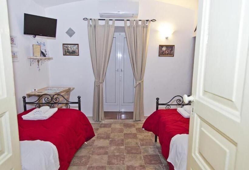 חדר סטנדרט, Sparta