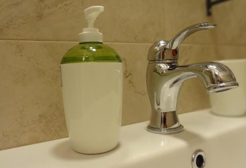 חדר סטנדרט, Sparta