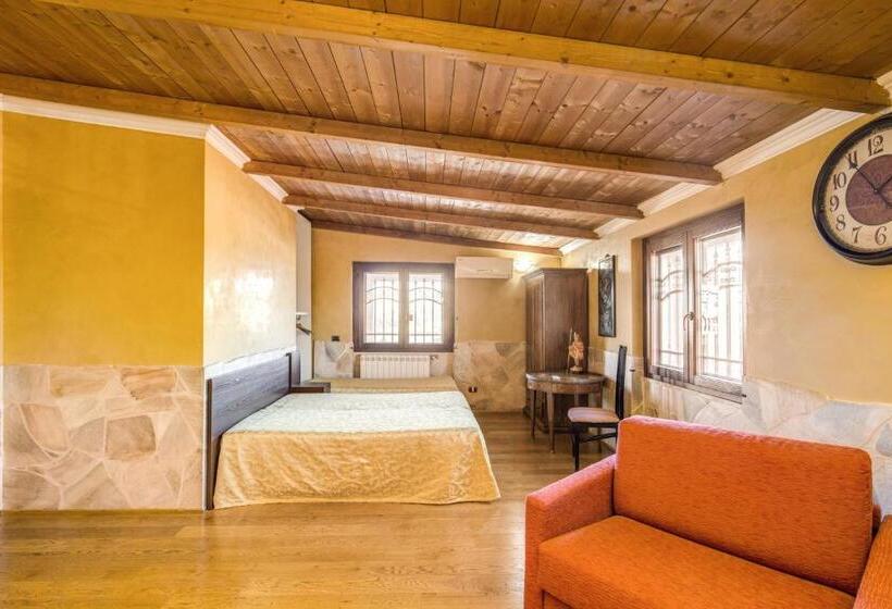 سوییت جونیور لوکس, Villa Gengi