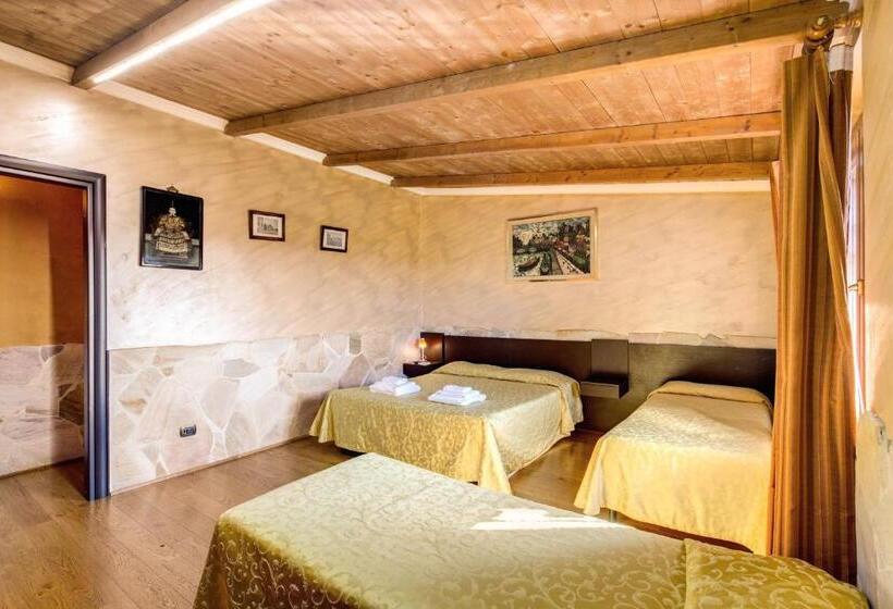 اتاق استاندارد چهار تخته, Villa Gengi