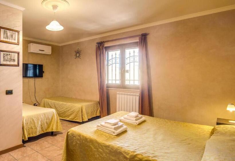 اتاق استاندارد چهار تخته, Villa Gengi