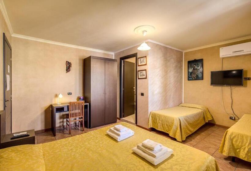 اتاق استاندارد چهار تخته, Villa Gengi