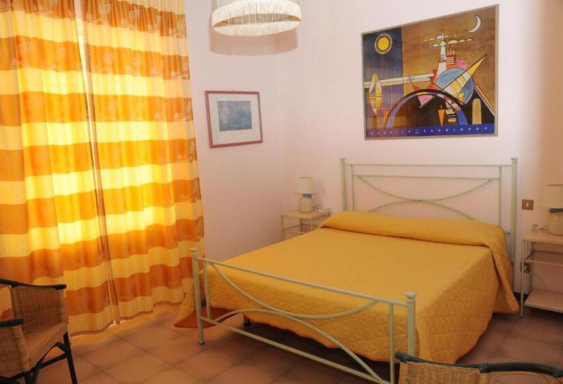 آپارتمان 1 خوابه با بالکن, Residence Il Sole