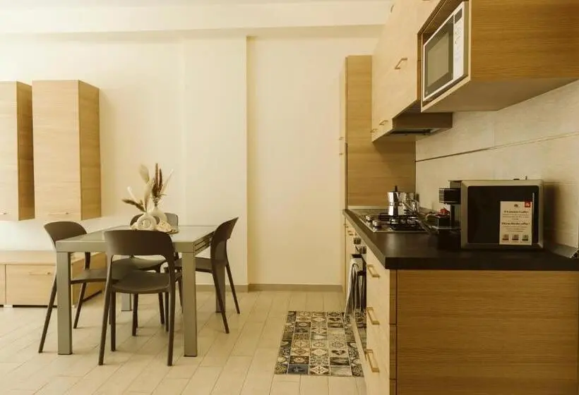 オーシャンビューバルコニー付きワンベッドルームアパートメント, Residenze Roscioli
