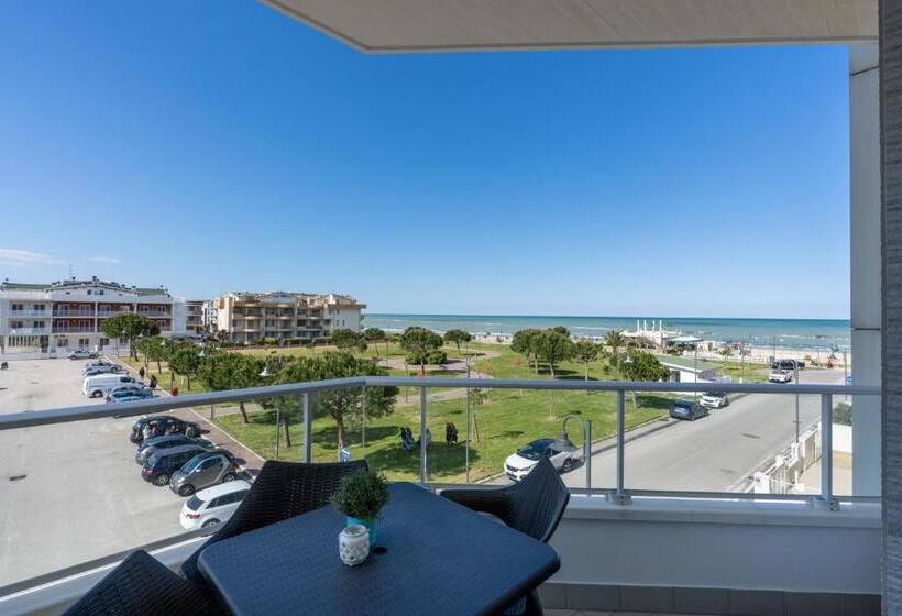 海の見える2ベッドルームアパートメント, Residenze Roscioli
