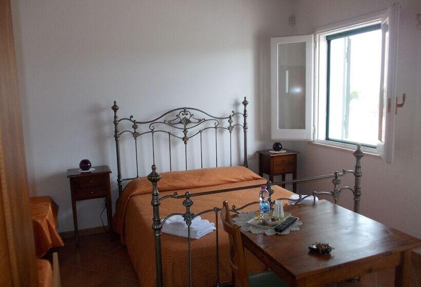 חדר סטנדרט לארבעה, Agriturismo Arangea