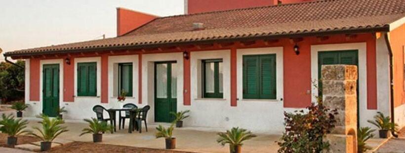 חדר סטנדרט לשלושה, Agriturismo Arangea