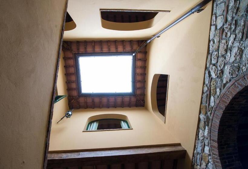 آپارتمان سوپریور 1 خوابه, Viticcio