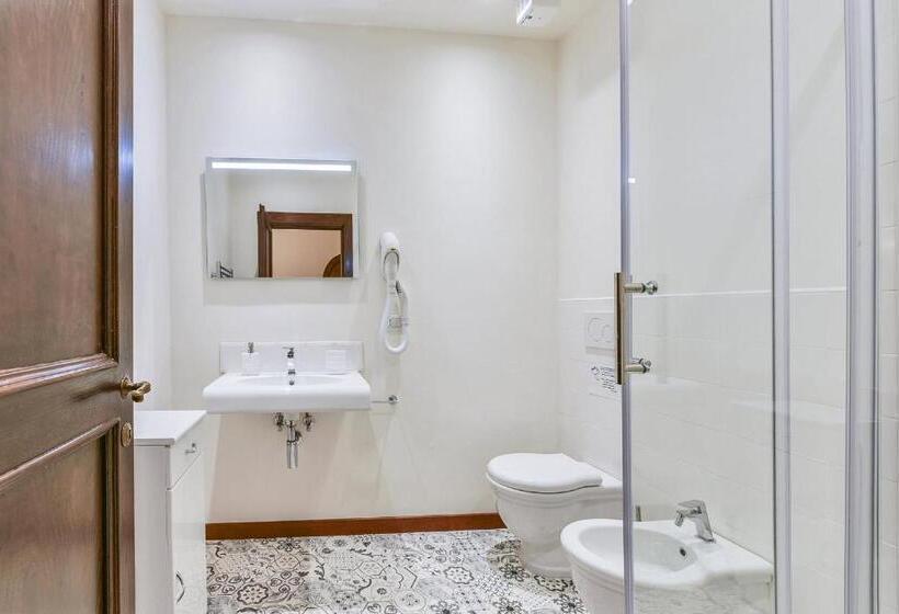 اتاق استاندارد چهار تخته, Viticcio