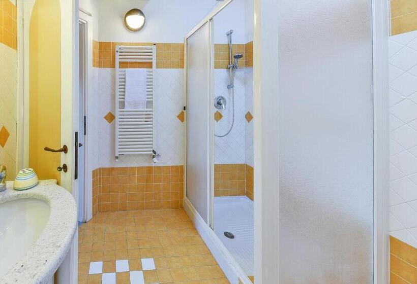 آپارتمان 1 خوابه اینتریور, Viticcio