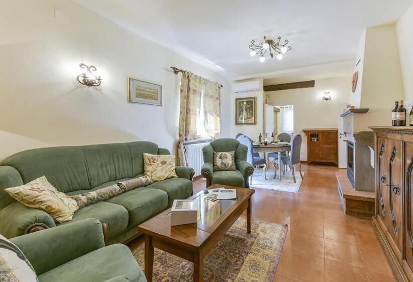 آپارتمان لوکس 1 خوابه, Viticcio