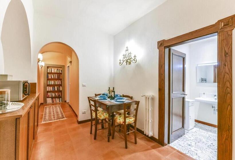 اتاق استاندارد چهار تخته, Viticcio