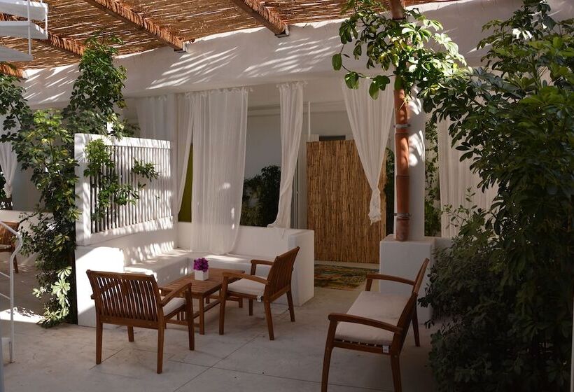 Апартаменты Deluxe 2 Спальни Вид на Море, Il Gabbiano Relais In Stromboli