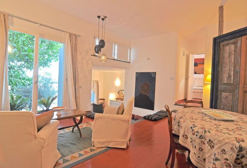 Апартаменты Deluxe 1 Спальня, Il Gabbiano Relais In Stromboli