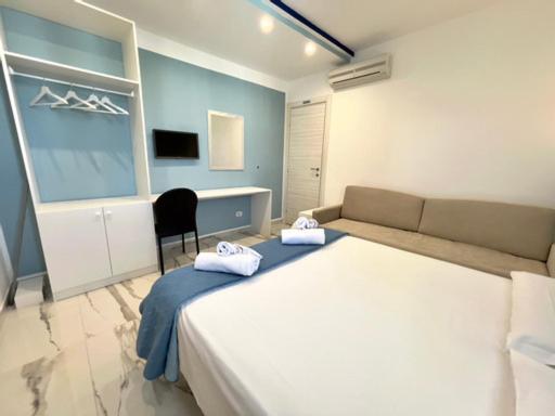 غرفة قياسية رباعية, Al Ristoro