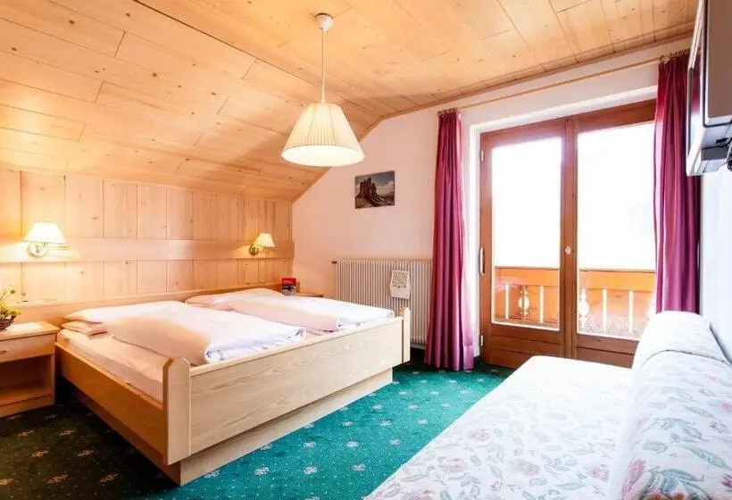 Perhehuone, Gasthof Tuscherhof
