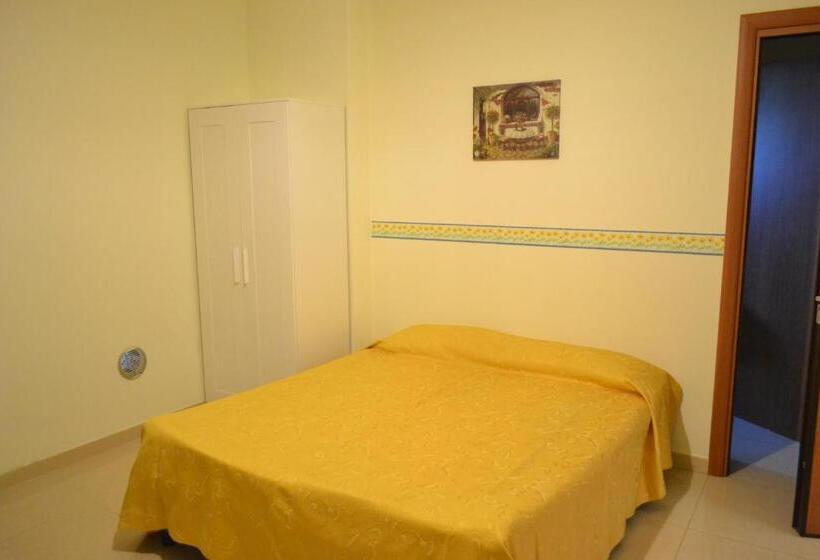 استودیوی استاندارد, Residence Blu Marine