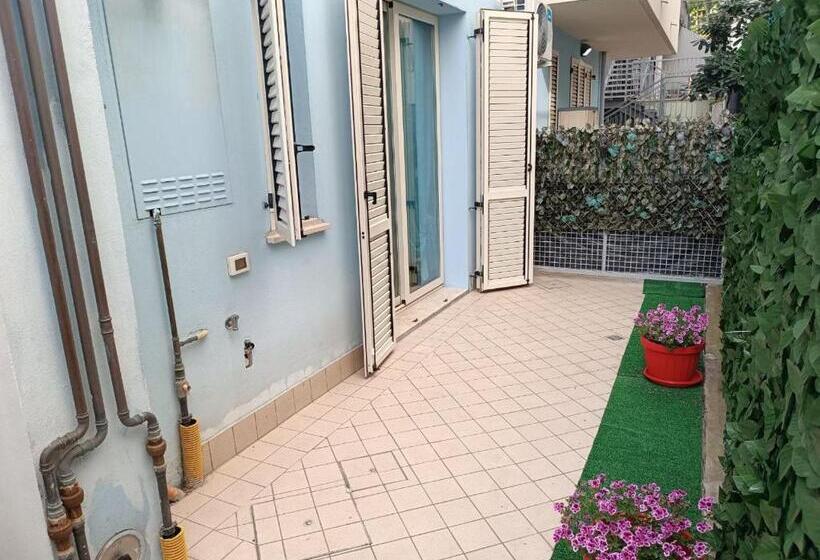 استودیو خانوادگی, Residence Blu Marine