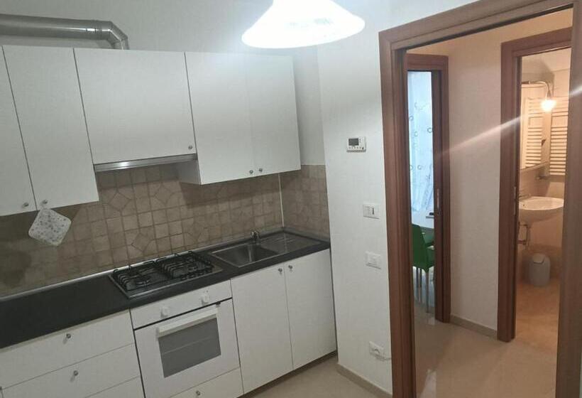 استودیو خانوادگی, Residence Blu Marine