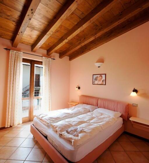 آپارتمان 1 خوابه, Residence Erika