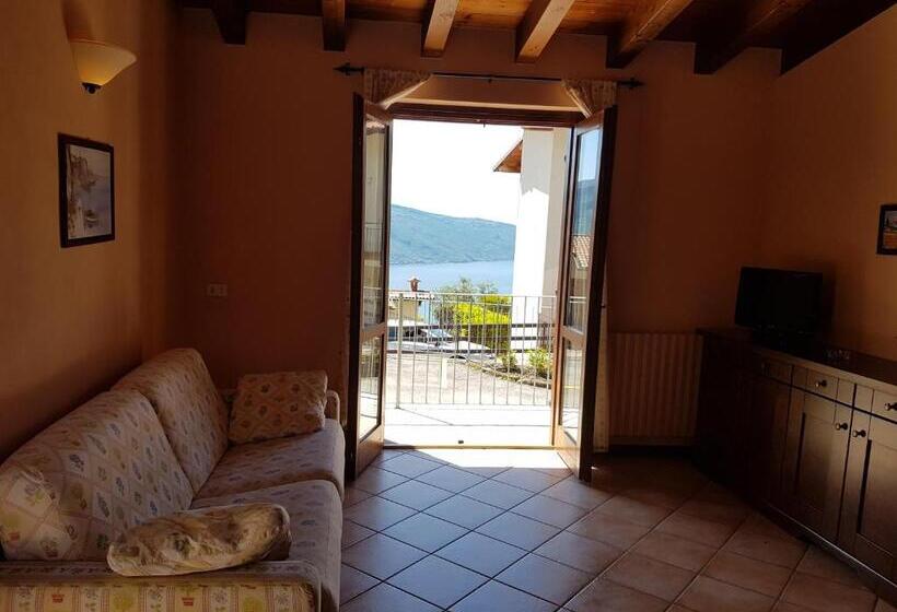 آپارتمان 1 خوابه, Residence Erika