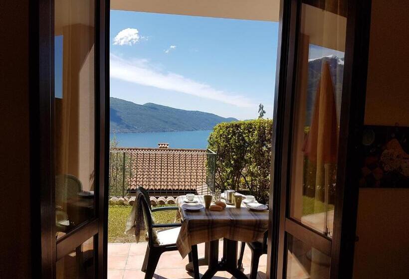 1 Bedroom Apartment Lake View, Residence Erika