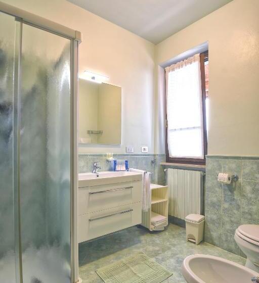 2 Bedrooms Apartment Lake View, Residence Erika