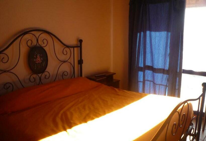 スタンダードルーム, Mamma Teresa