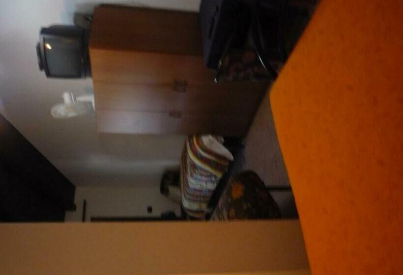 スタンダードルーム, Mamma Teresa