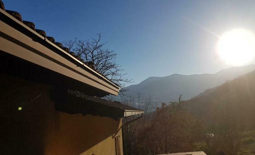 ２ベッドルームハウス, Mamma Teresa