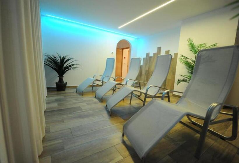 Апартаменты 2 Спальни, Apartments Restaurant Rusctlea