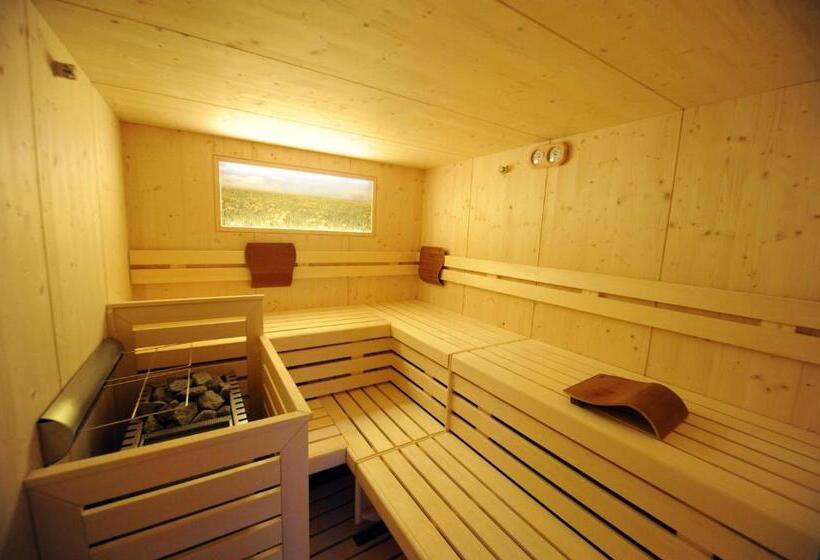 Апартаменты 2 Спальни, Apartments Restaurant Rusctlea