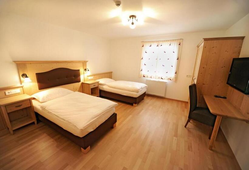 Апартаменты 2 Спальни, Apartments Restaurant Rusctlea