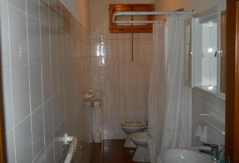 דירת חדר בקומת קרקע, Agriturismo Girasole