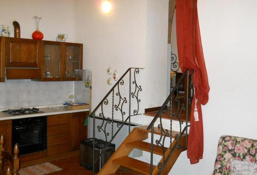 דירת חדר בקומת קרקע, Agriturismo Girasole