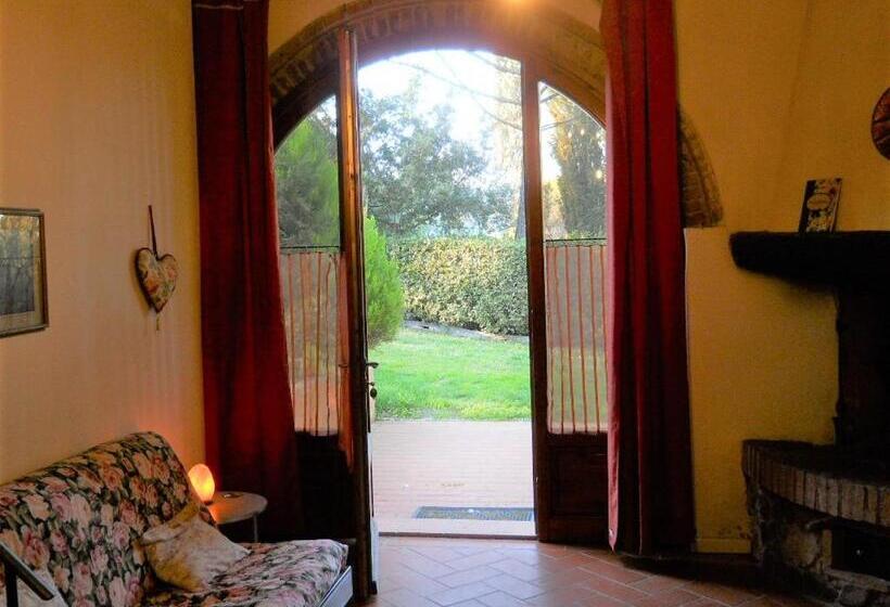 דירת חדר בקומת קרקע, Agriturismo Girasole