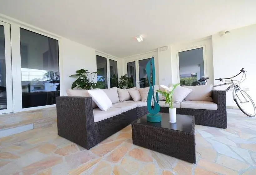 スタンダードルーム, Agriturismob&b Loggia Degli Artisti
