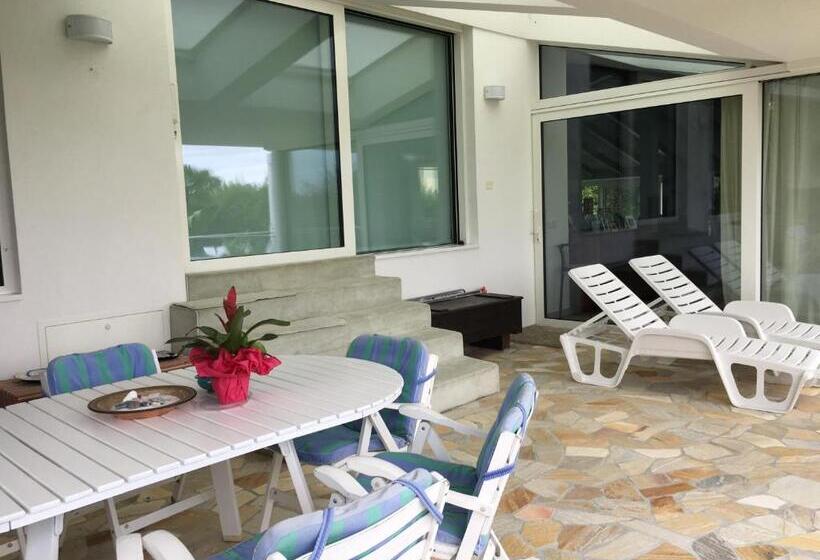 מיטת קינג בסוויטה, Agriturismob&b Loggia Degli Artisti